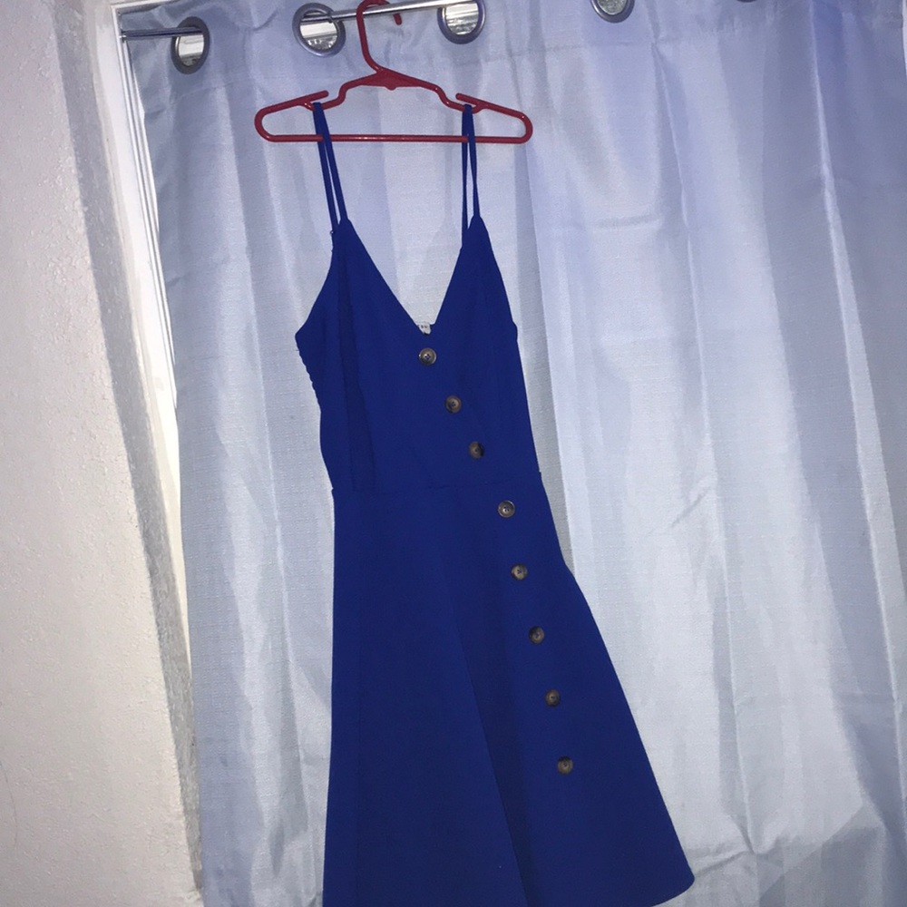 Never worn.